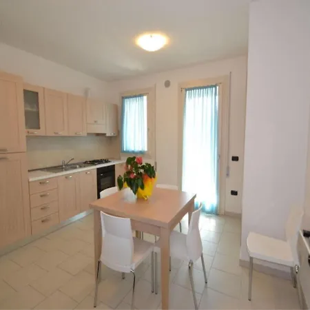 Appartement Bright And Modern Rosolina Mare
